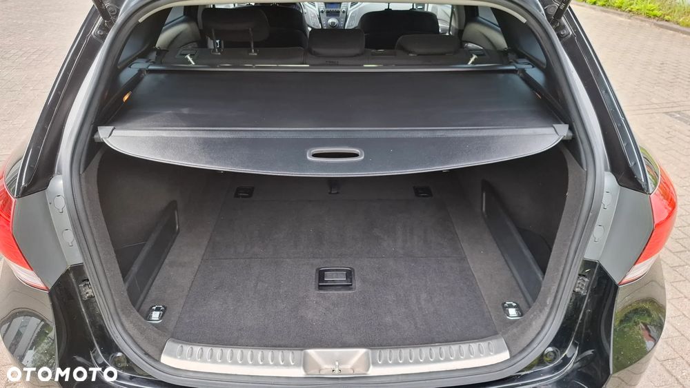 Hyundai i40 Kombi 1.6 Trend - 13