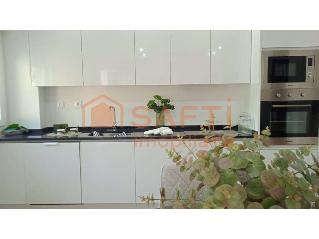 Apartamento T3 com varanda, remodelado - Grande imagem: 5/9