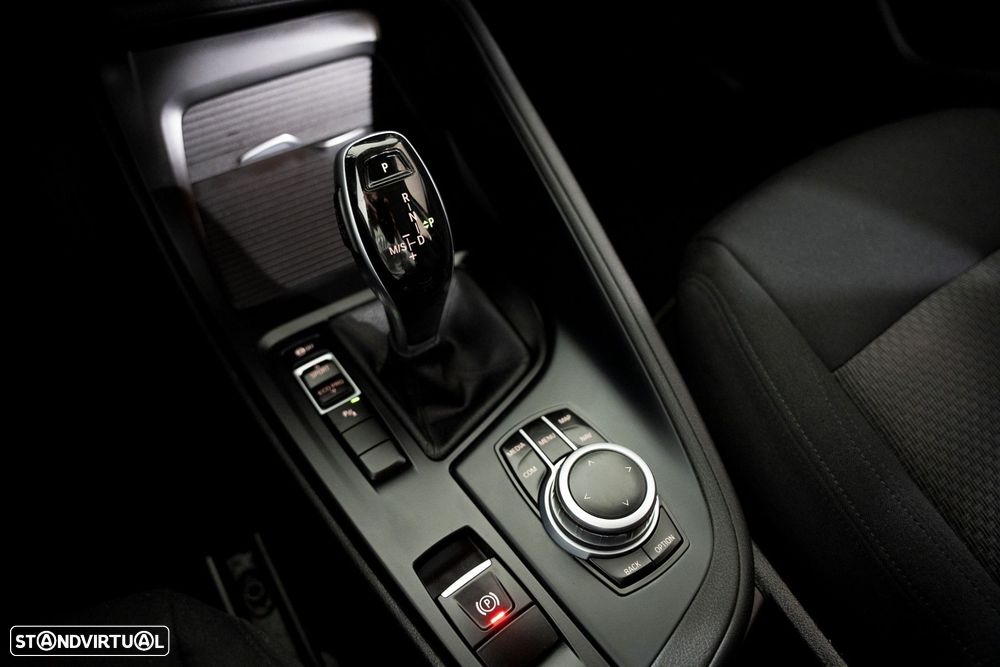 BMW X1 16 d sDrive Advantage Auto - 9