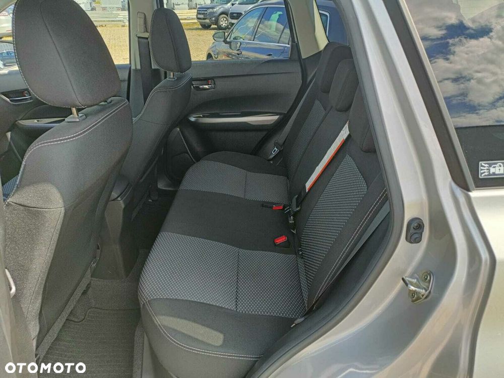 Suzuki Vitara - 11
