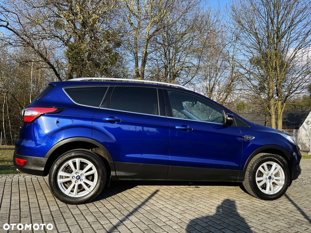 Ford Kuga 1.5 EcoBoost 2x4 Titanium - 4