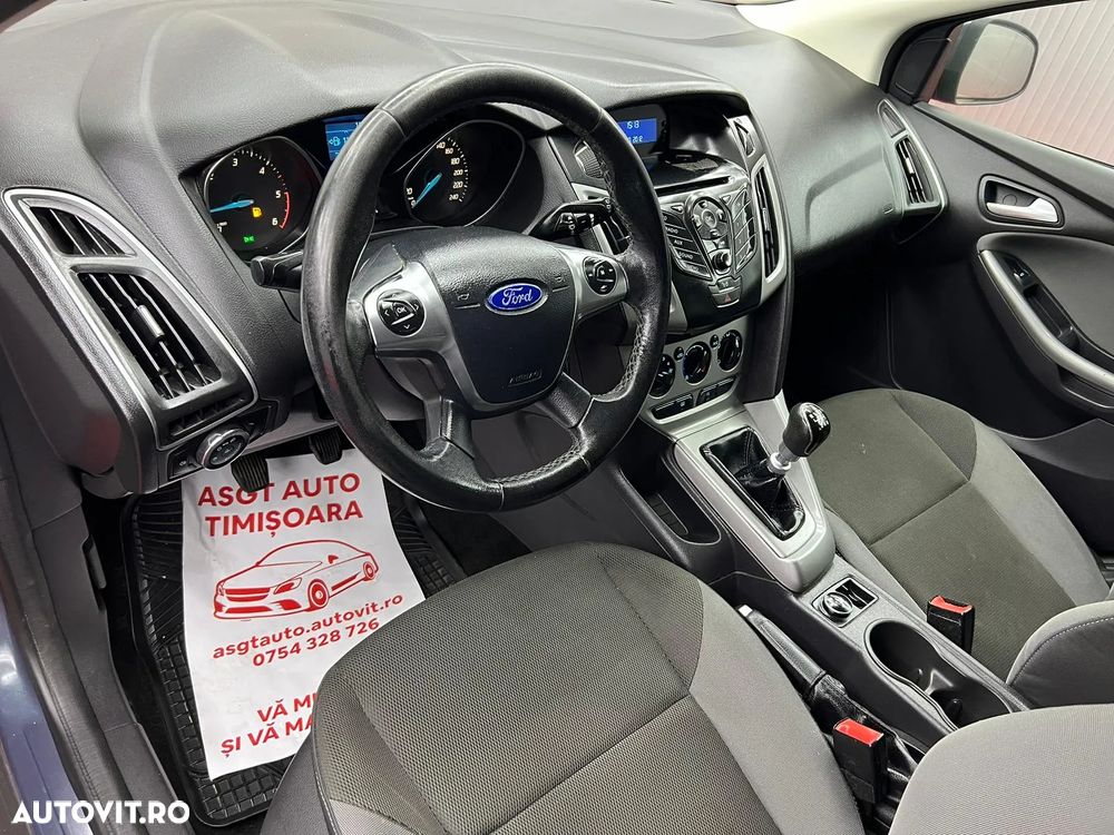 Ford Focus - 9