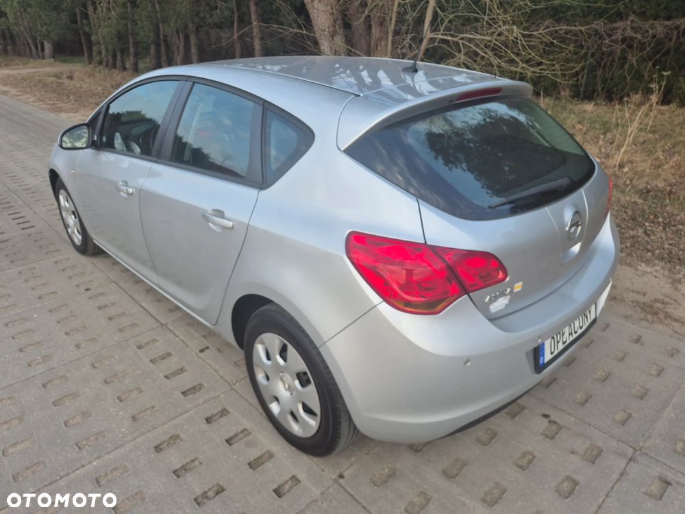 Opel Astra 1.6 Active - 12