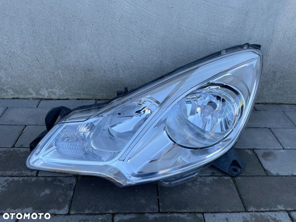 LAMPA PRZEDNIA LEWA CITROEN C3 II, DS3  2009-2016 - 1