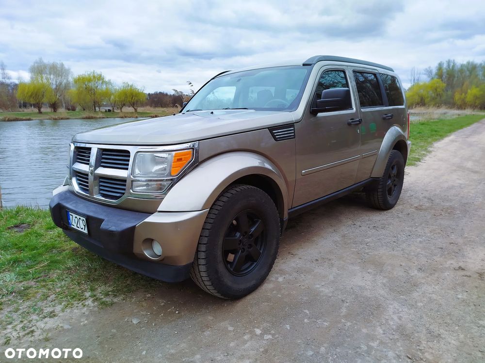 Dodge Nitro - 30
