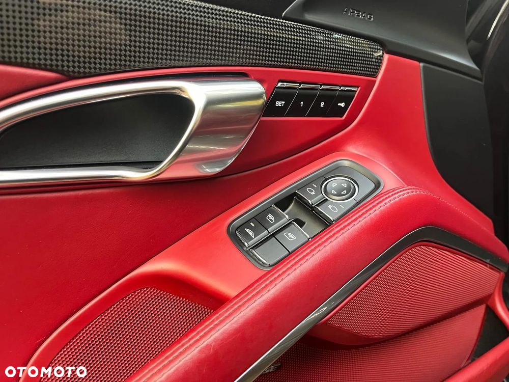 Porsche 911 Carrera 4S PDK Cabrio - 10