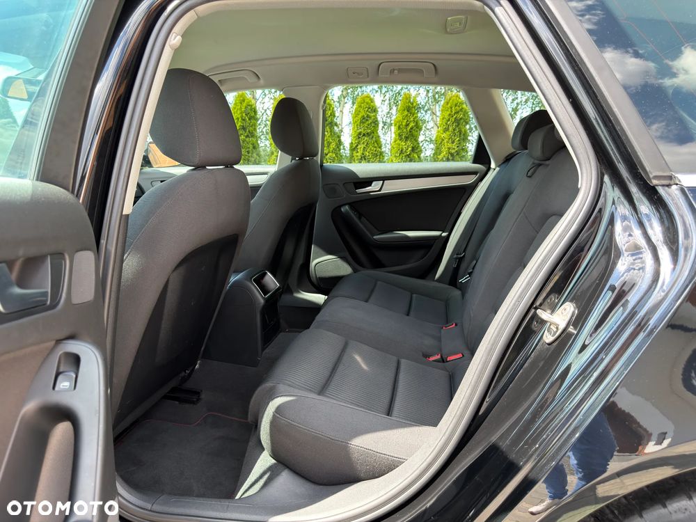 Audi A4 Avant 2.0 TFSI multitronic Attraction - 32
