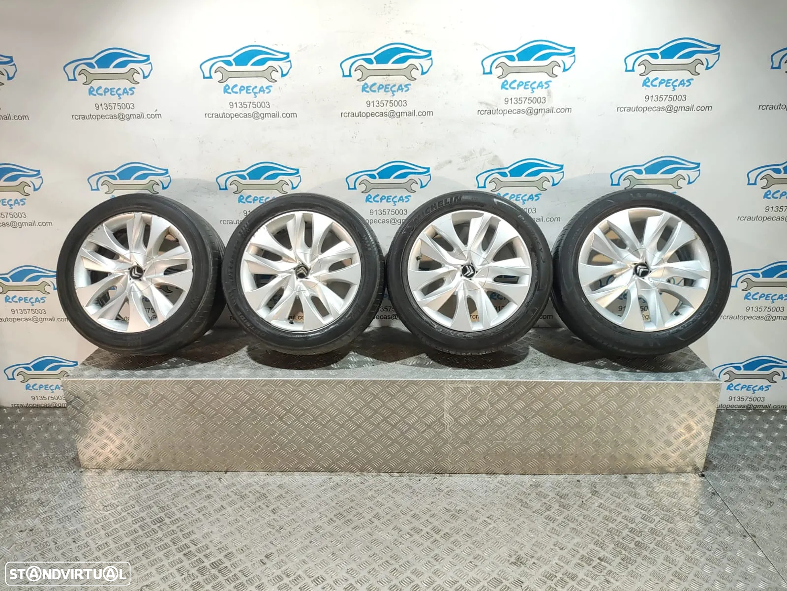 - Jantes 17 Polegadas Originais Citroen - 4x108 - 9670292277 - DS5 DS3 225 50 17 - 9
