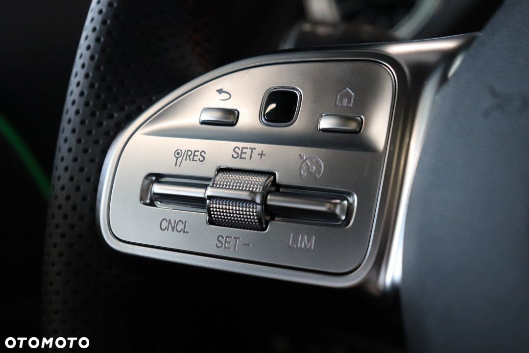 Mercedes-Benz EQA - 18