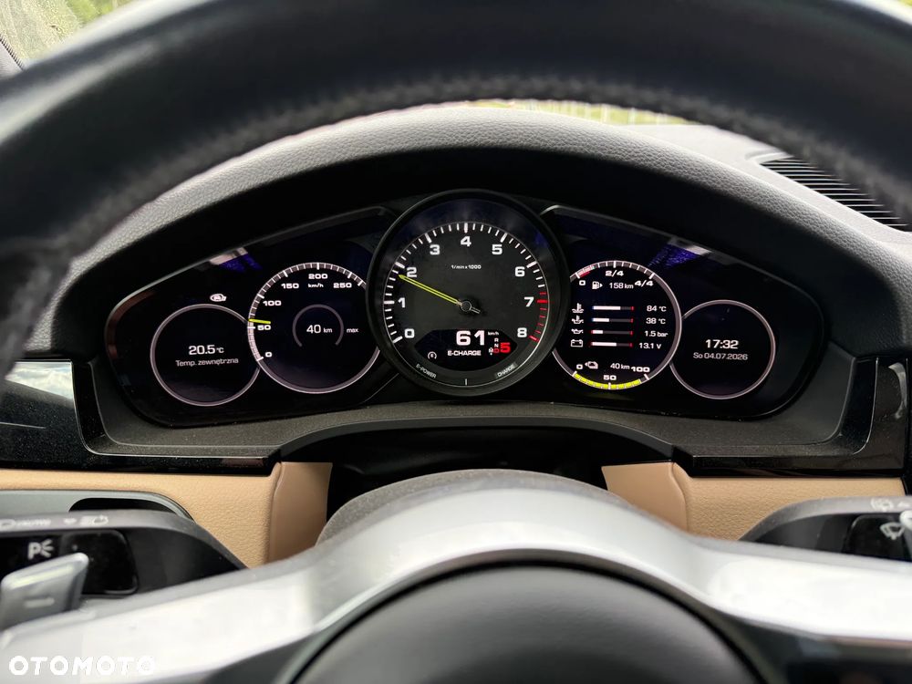 Porsche Cayenne E-Hybrid - 17