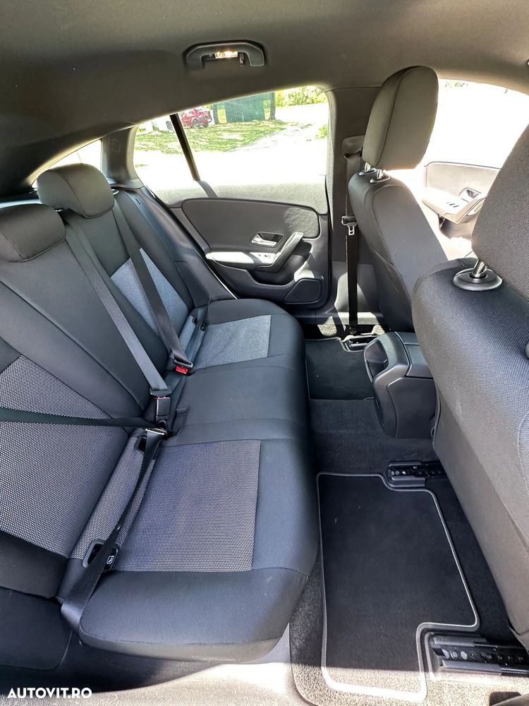 Mercedes-Benz CLA 180 d 8G-DCT - 11
