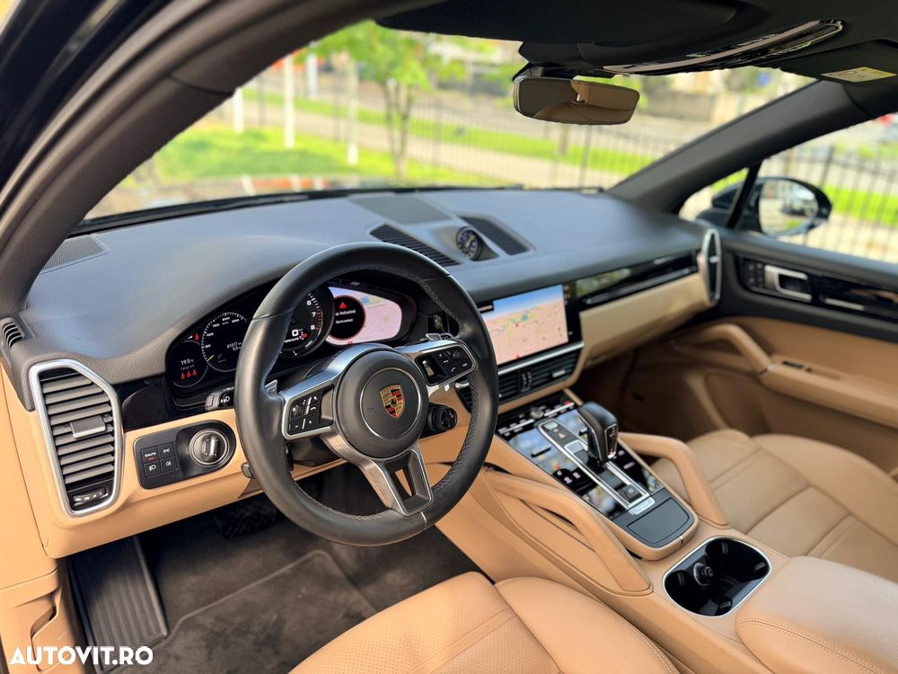 Porsche Cayenne E-Hybrid - 4