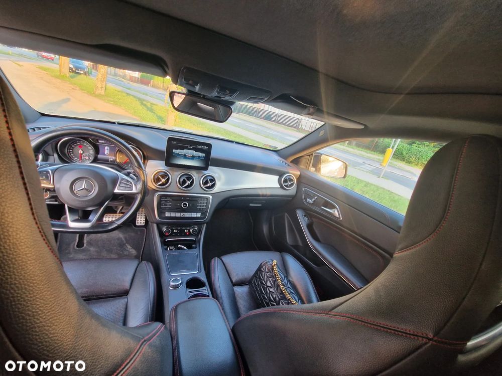 Mercedes-Benz CLA 220 d 7G-DCT AMG Line - 28