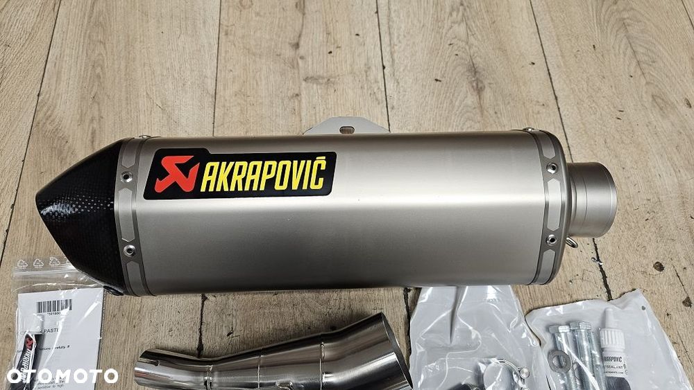 Tłumik sportowy Akrapovič Slip-On Yamaha X-MAX / X-CITY / MBK - 5
