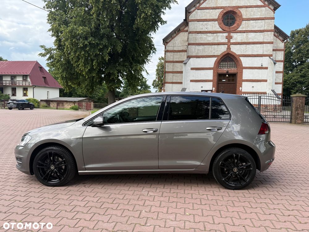 Volkswagen Golf VI 1.6 TDI Comfortline - 17