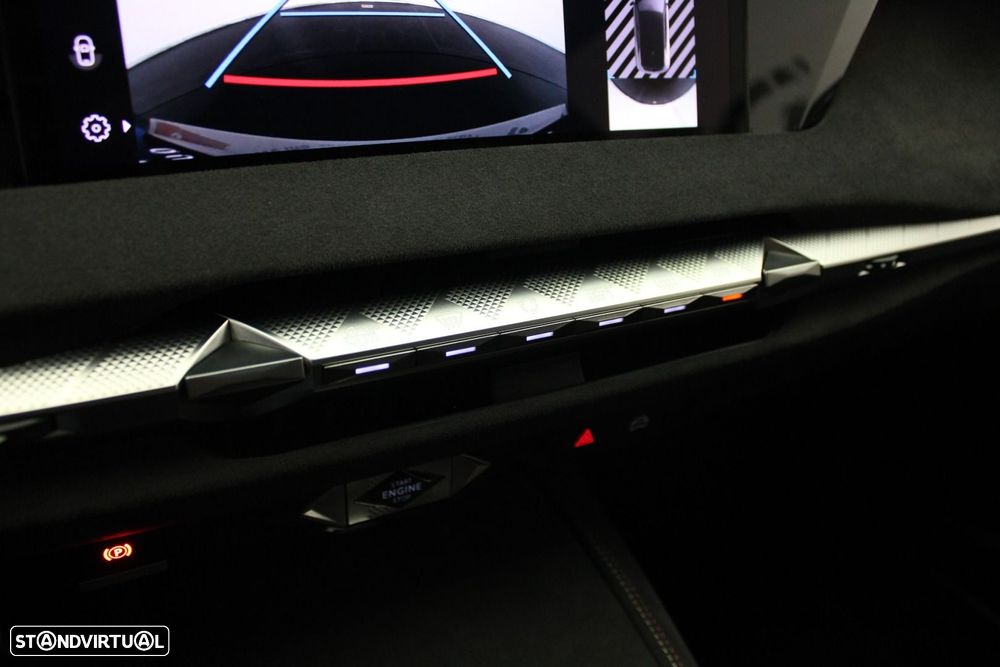 DS DS4 4 1.2 PureTech Performance Line EAT8 - 23