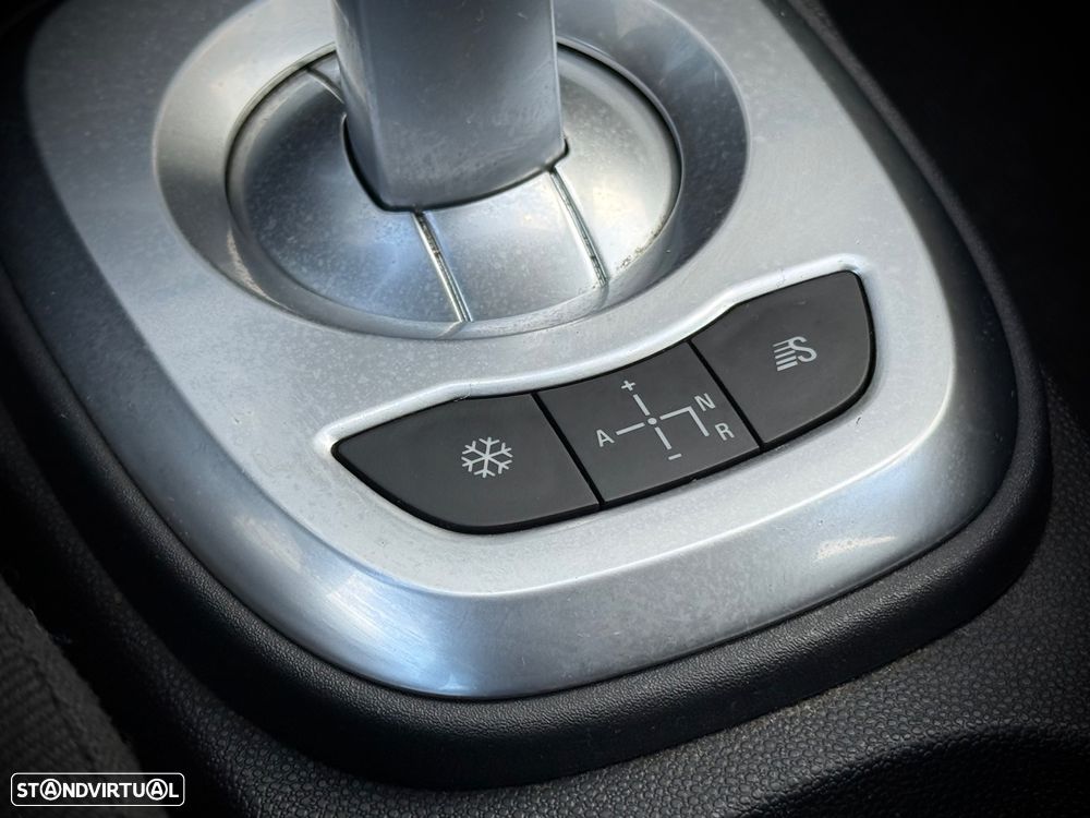 Opel Corsa 1.2 Go! Easytronic - 13
