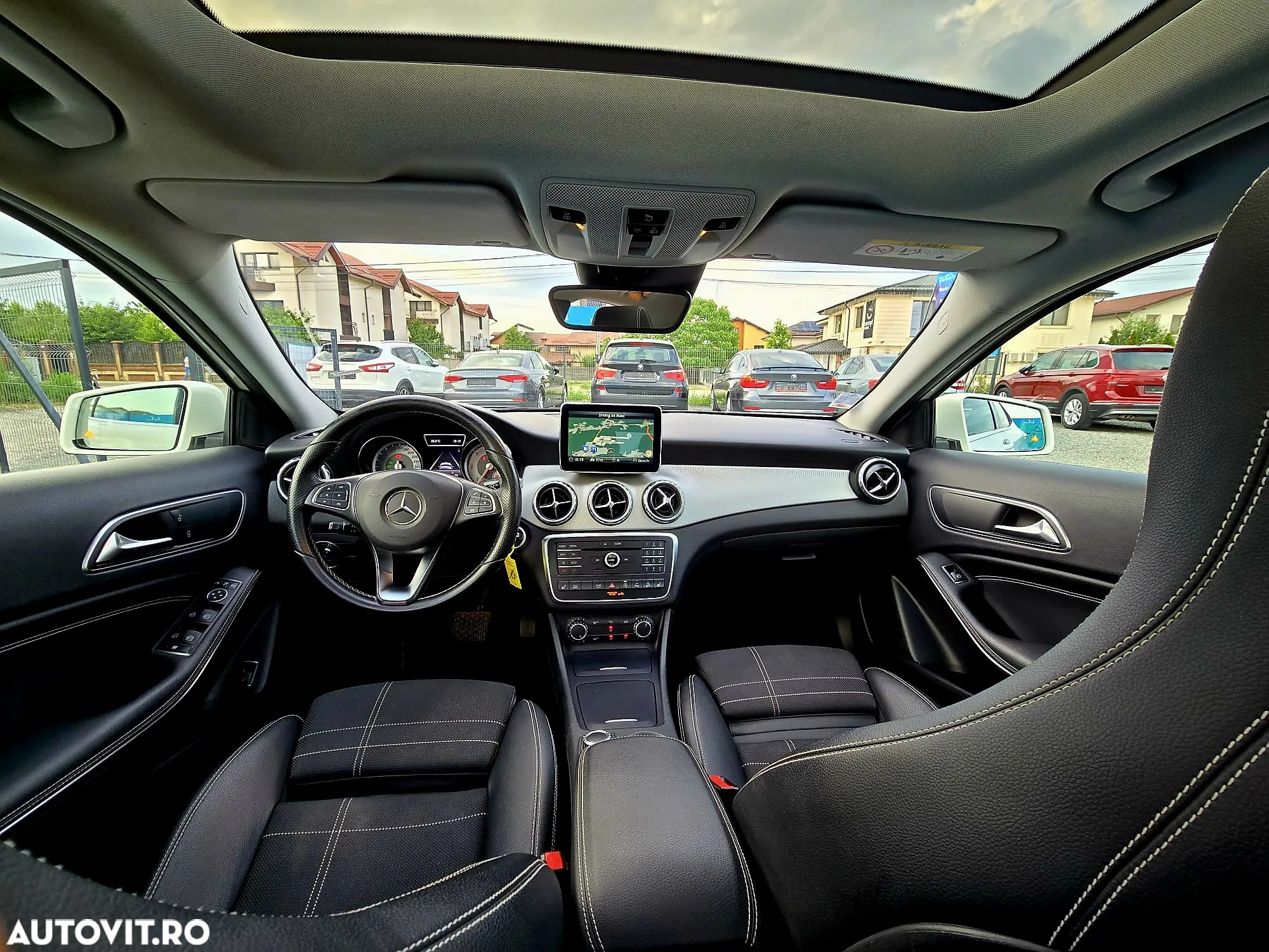 Mercedes-Benz GLA 220 d 4Matic 7G-DCT Urban - 9