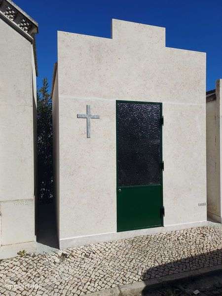 Jazigo 16 corpos no Alto de São João - Grande imagem: 3/5