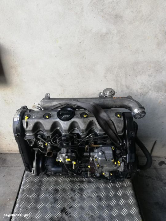 Motor Volvo V70 2.5Tdi ref: D5252T( VW transporter 2.5tdi) - 3
