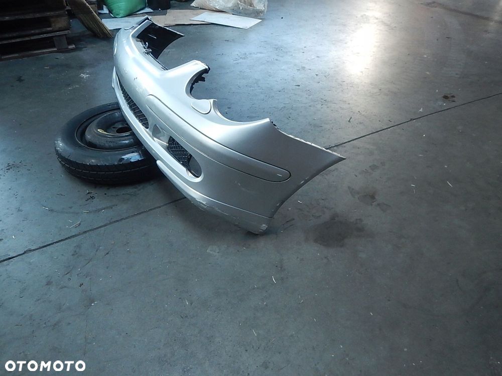 zderzak przod mercedes c w203 - 3