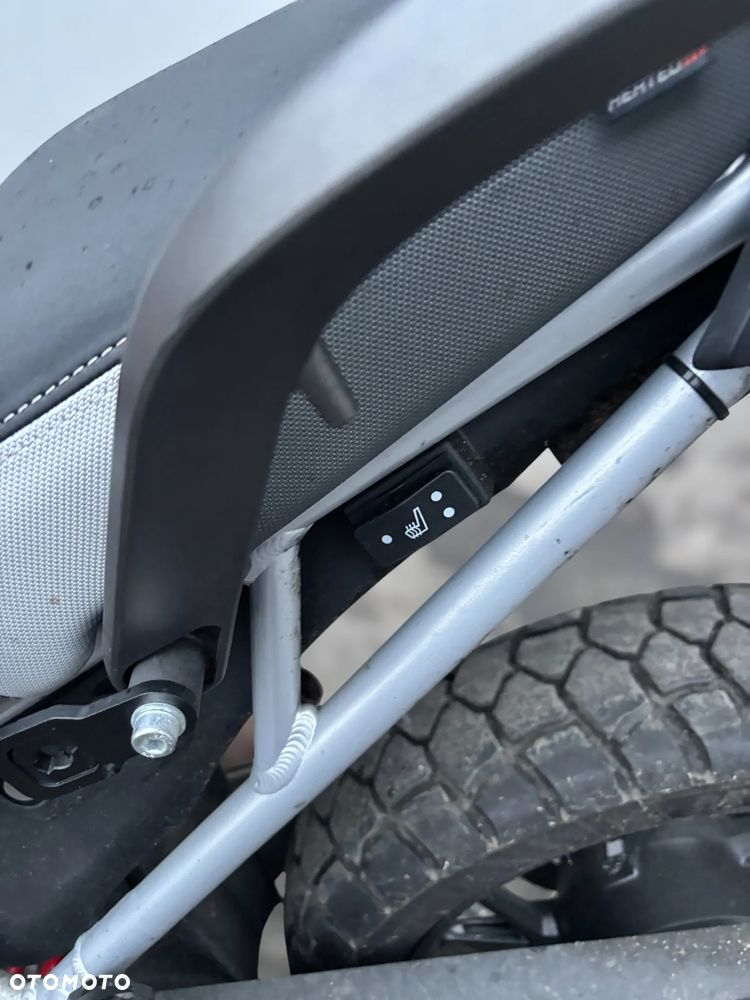 Triumph Tiger - 9