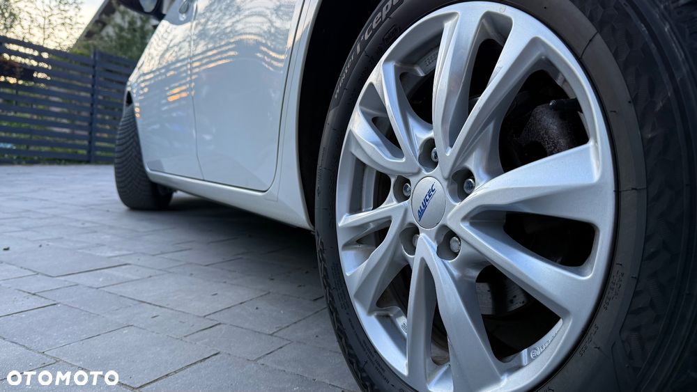 Toyota Auris 1.8 HSD Prestige - 22