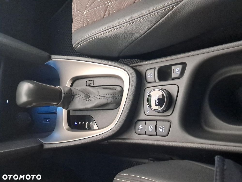 Toyota Yaris Cross - 20