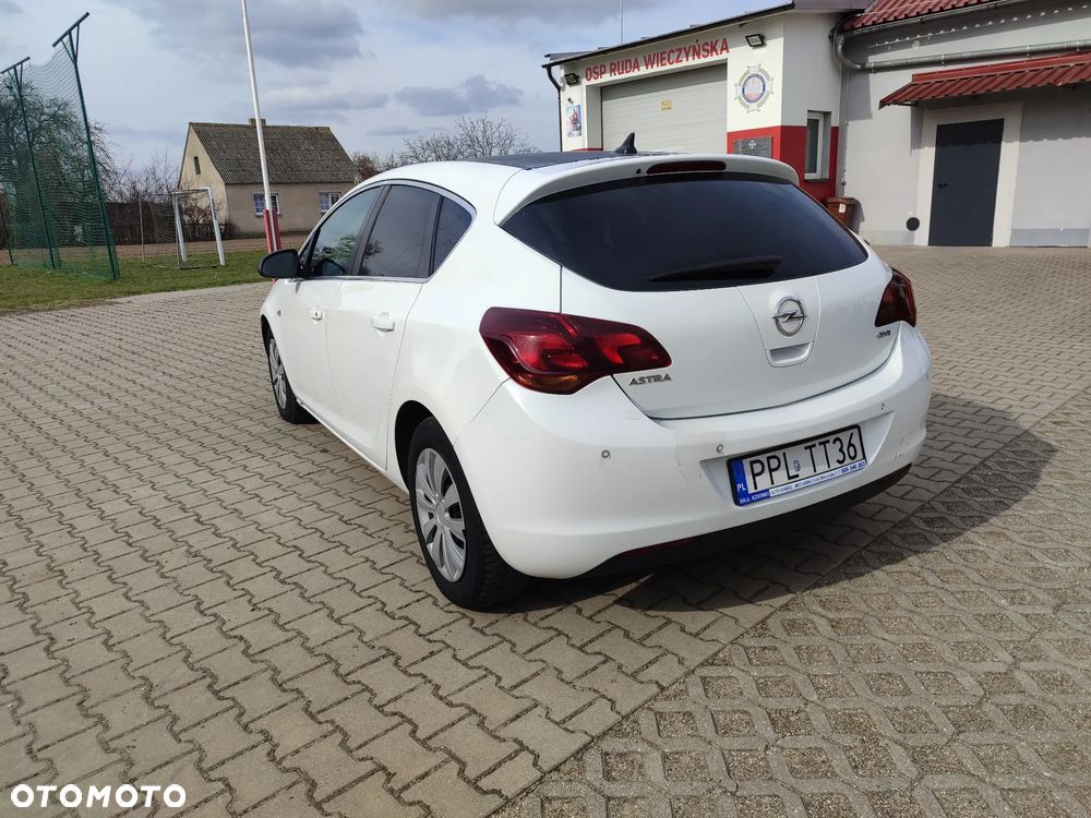 Opel Astra 1.7 CDTI - 8