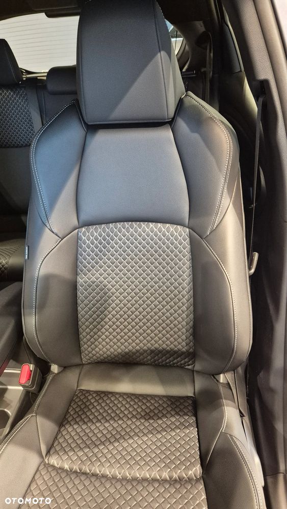 Toyota Yaris Hybrid 1.5 Executive - 13