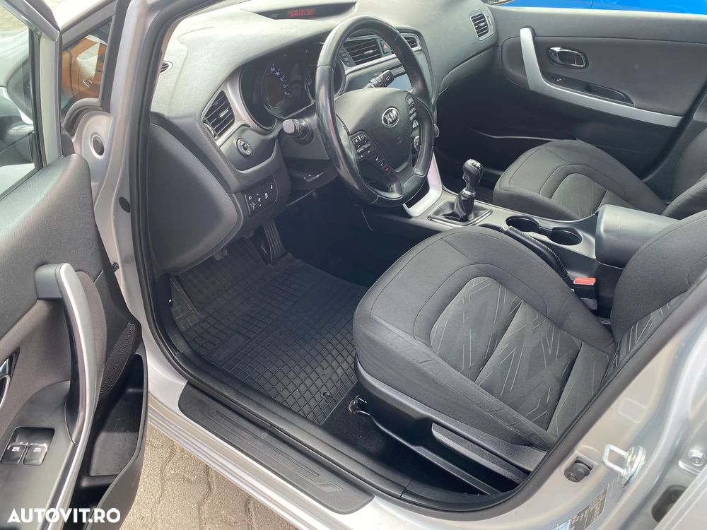 Kia Ceed Cee'd 1.4 GSL Best - 5