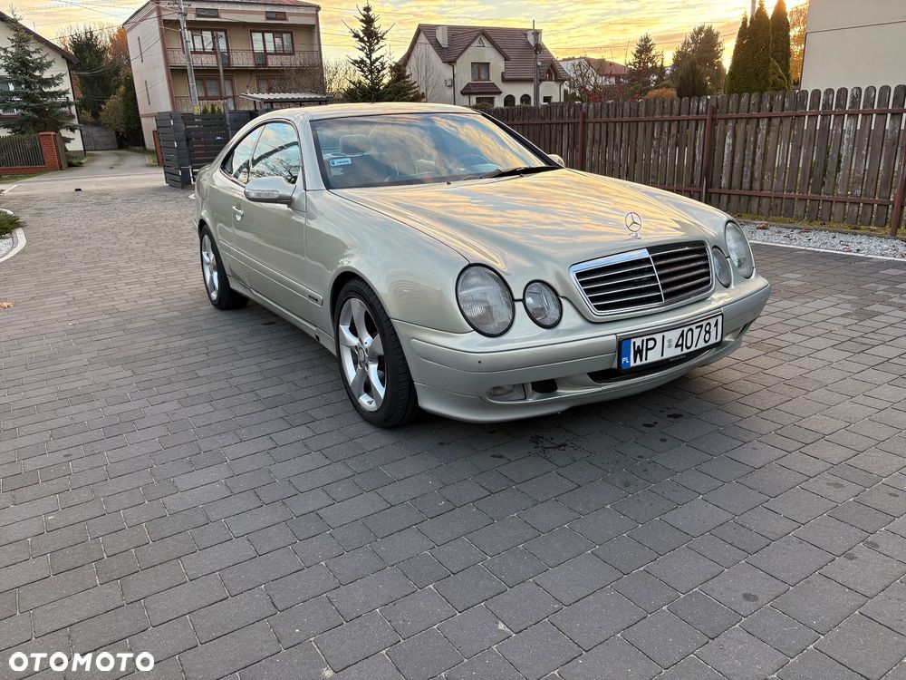 Mercedes-Benz CLK - 7