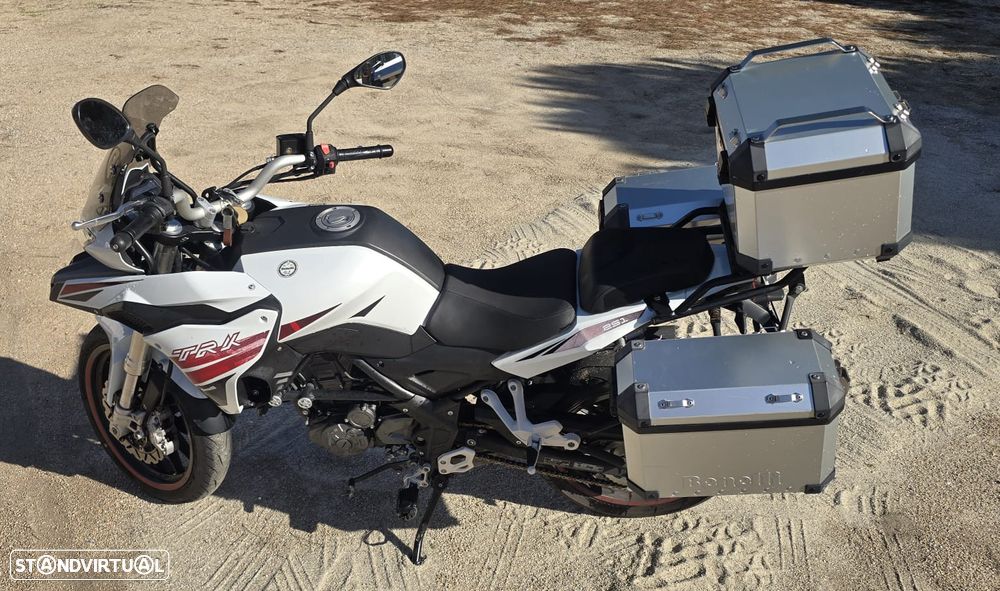 Benelli TRK 251 - 5