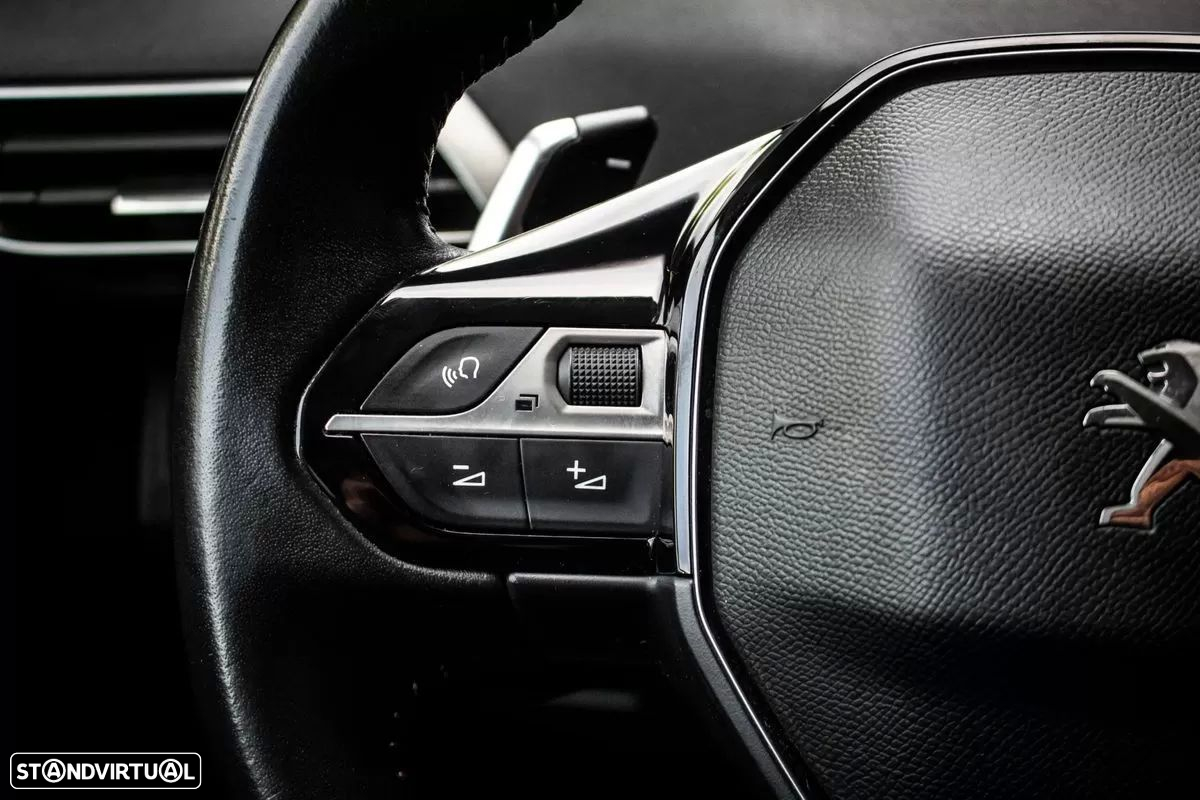 Peugeot 3008 1.2 PureTech Allure EAT8 - 14