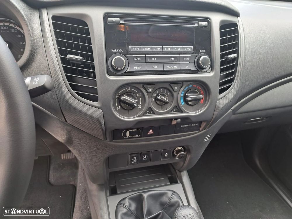 Mitsubishi L200 2.3 DI-D Space Cab Invite 4WD - 13