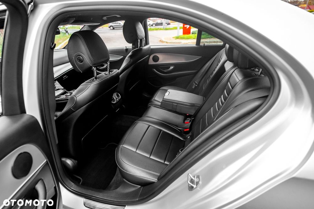 Mercedes-Benz Klasa E 250 9G-TRONIC Avantgarde - 33