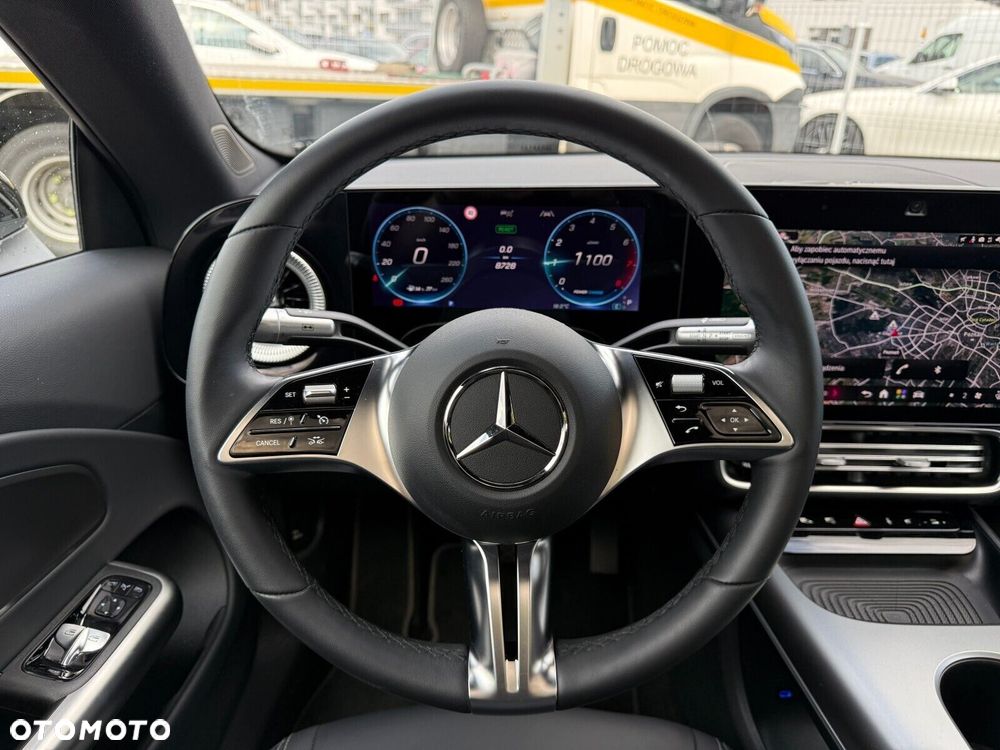 Mercedes-Benz CLA 200 mHEV 8G-DCT - 17