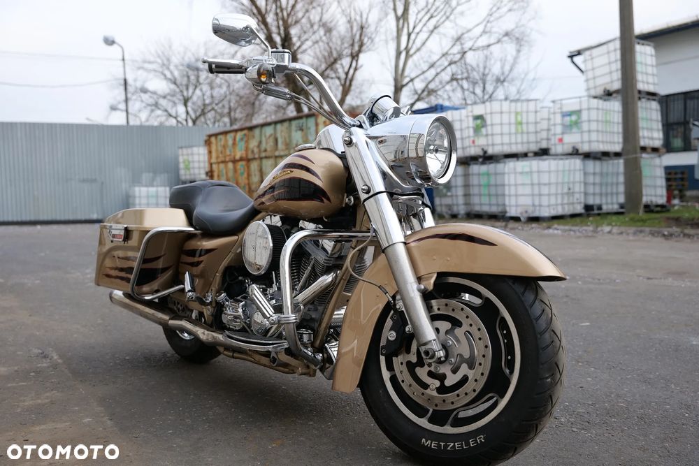 Harley-Davidson Touring Road King - 12