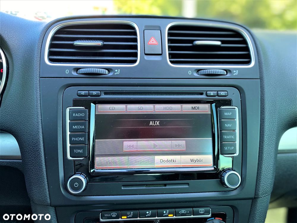 Volkswagen Golf 1.6 TDI Highline - 10