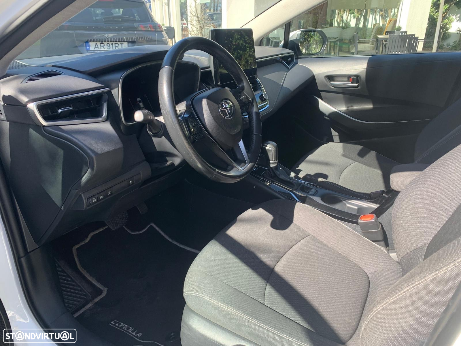 Toyota Corolla SD 1.8 Hybrid Comfort - 8