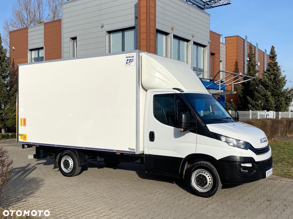 Iveco DAILY 35-160 HI-MATIC KONTENER WINDA 214.000 KM PRZEBIEGU - 2