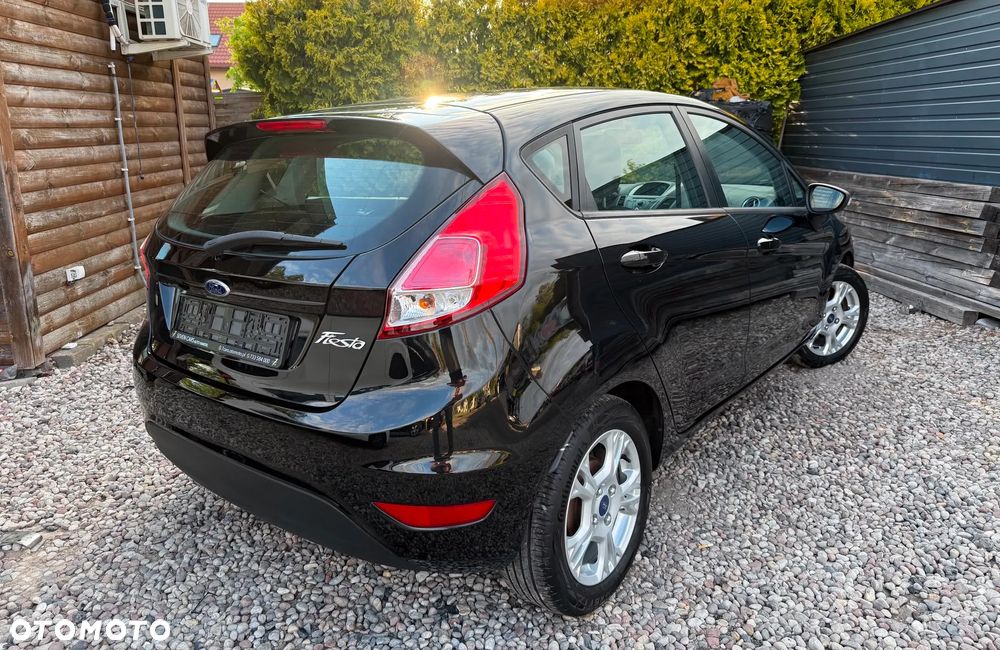 Ford Fiesta 1.25 Champions Edition - 5