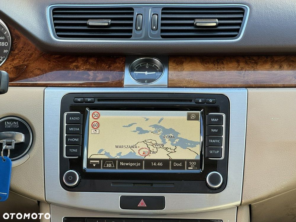 Volkswagen Passat - 29