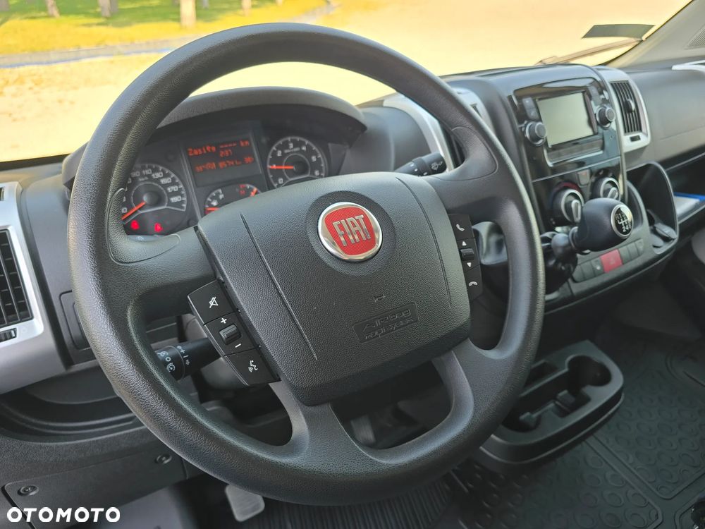 Fiat DUCATO L4H2 MAXI KOŁA16 Cali SILNIK IVECO 2,3 140KM 85 Tyś km SERWIS DO OSTATNIEGO Km ASO FIAT SALON POLSKA BOGATA OPCJA WYPOSAŻENIA  TEMPOMAT KAMERA COFANIA AIR-BAG x2 KLIMA - 29