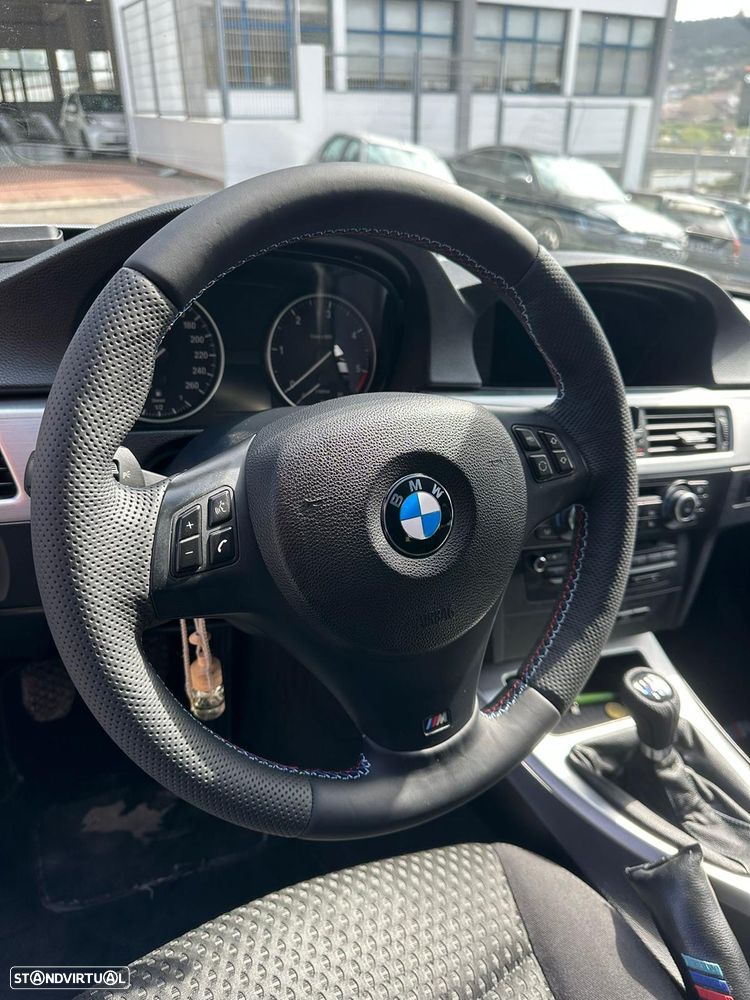 BMW 320 d DPF Edition Sport - 4