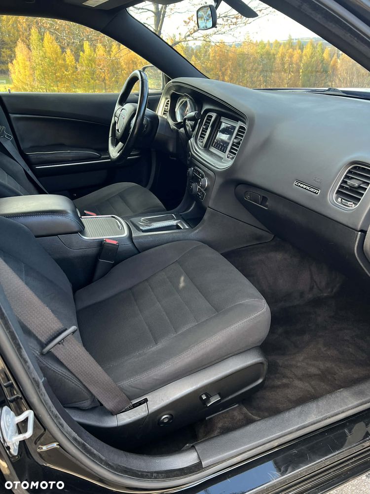 Dodge Charger 5.7 R/T - 12