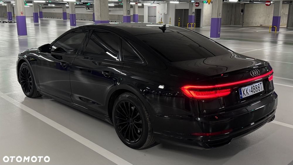 Audi A8 - 7