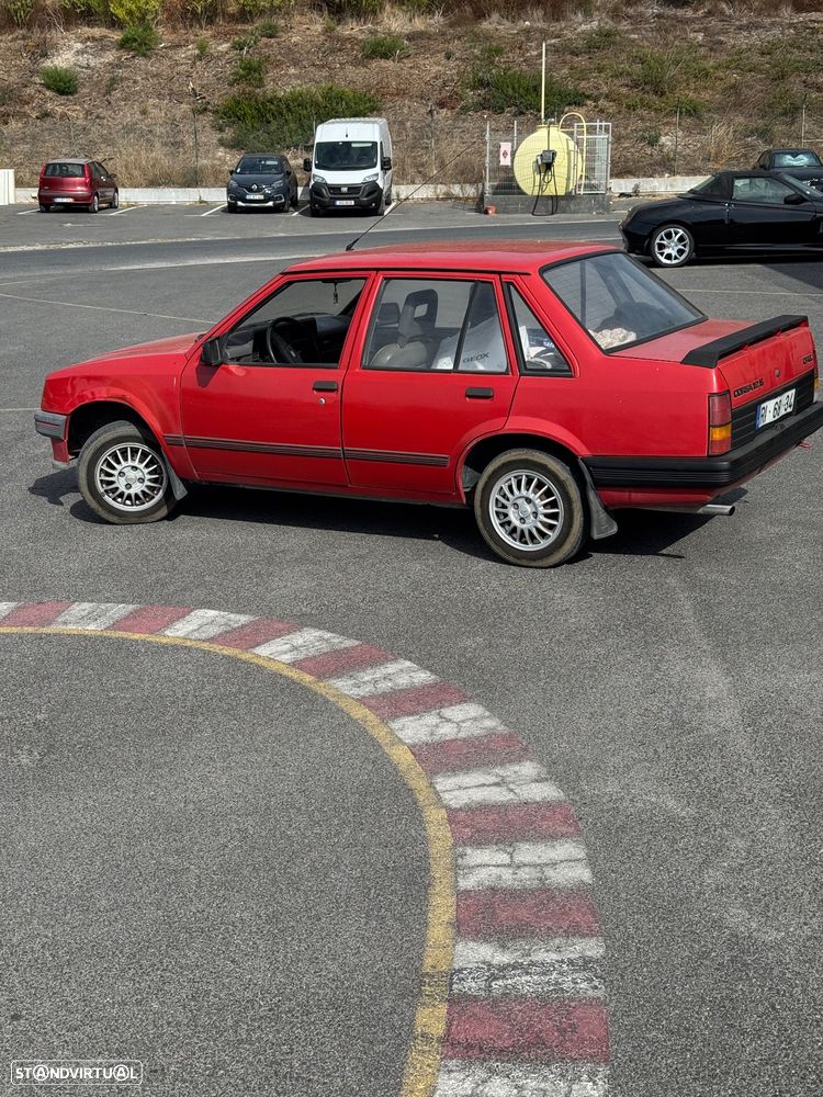 Opel Corsa 1.2 Swing - 2