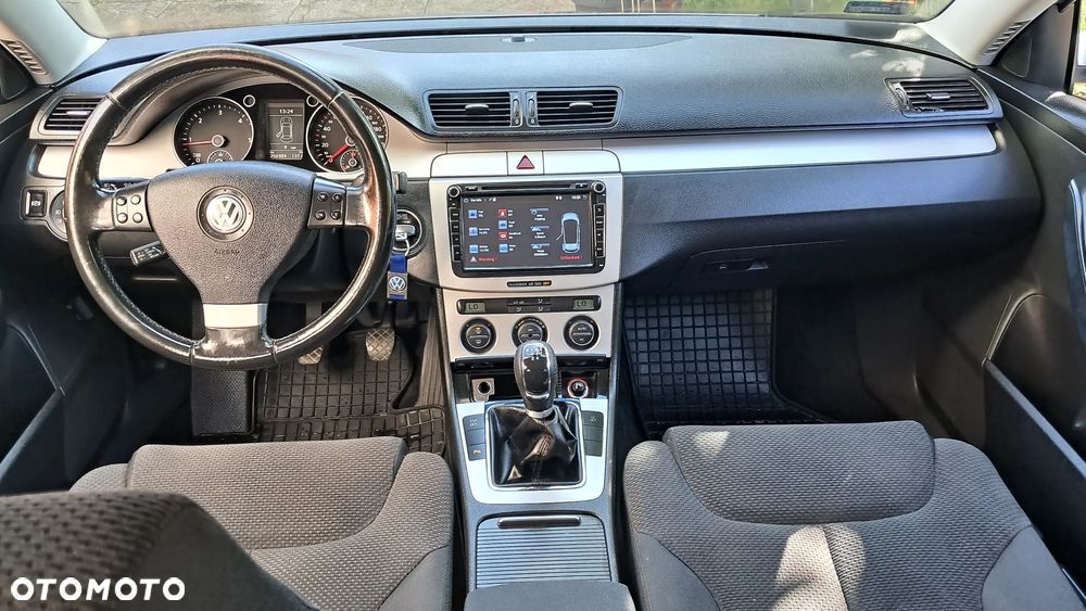 Volkswagen Passat 2.0 TDI DPF Comfortline - 10