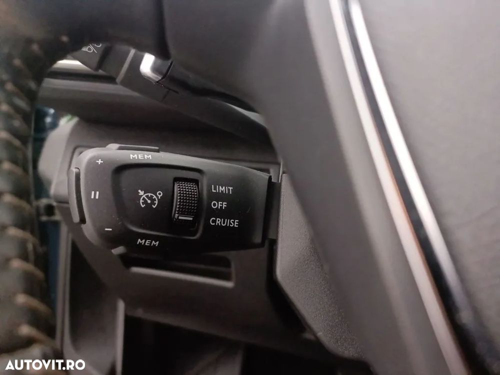 Peugeot 3008 BlueHDi 130 Stop & Start EAT8 Roadtrip - 7